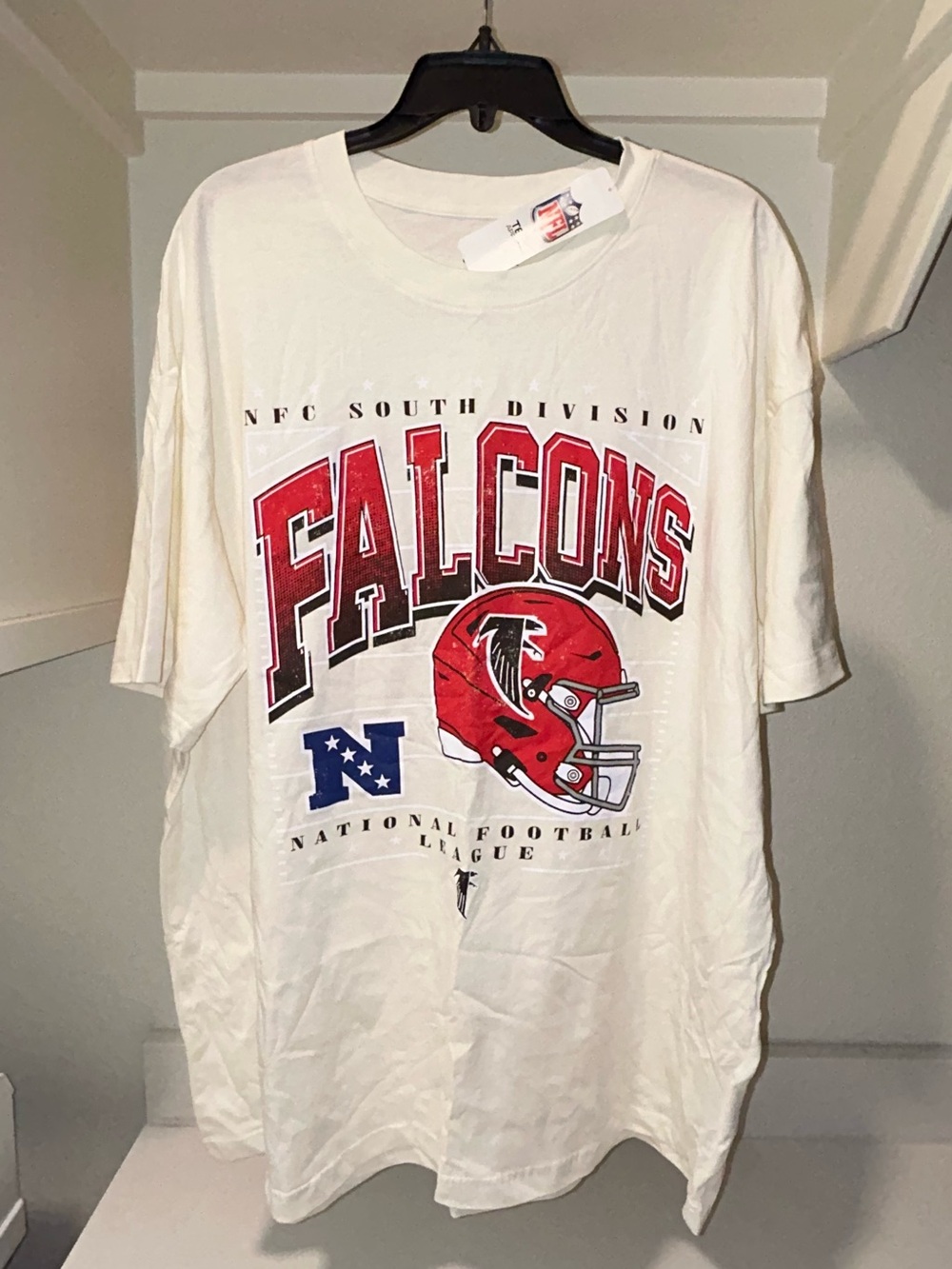 🐦🏈 Atlanta Falcons NFL Football Stadium Shirt 🏈🐦